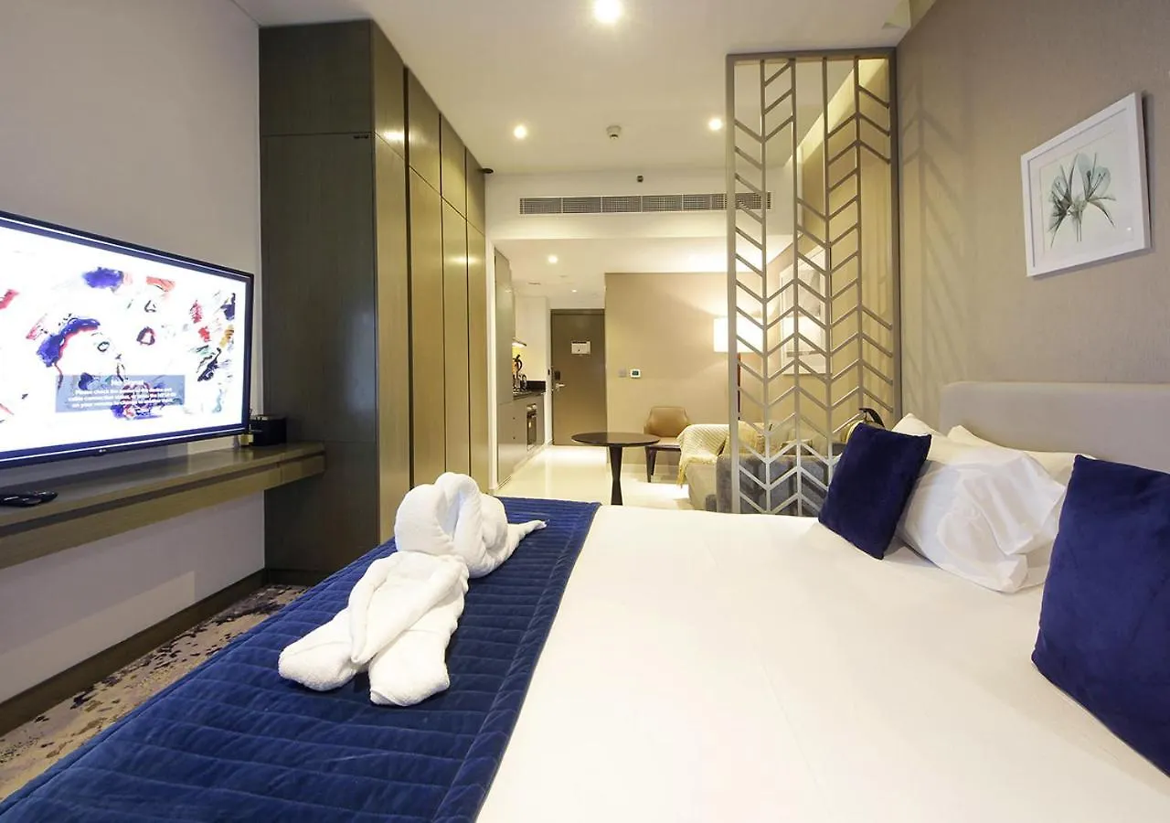 Stylish Studio Apartment In Dubai With Pool & Gym United Arab Emirates