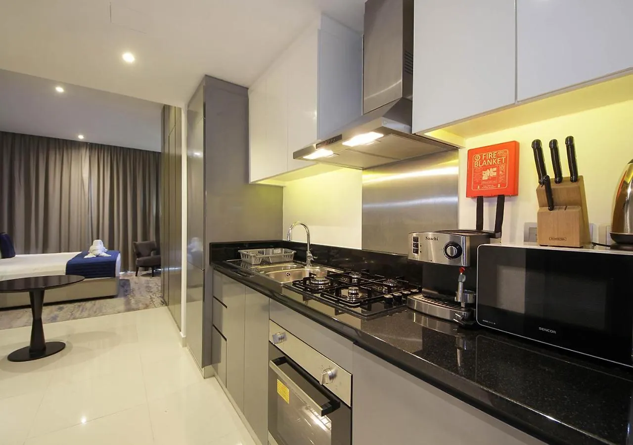 Stylish Studio Apartment In Dubai With Pool & Gym